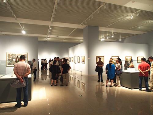 愛(ài)濤文化推動(dòng)盛梅冰油畫(huà)作品兩京聯(lián)展